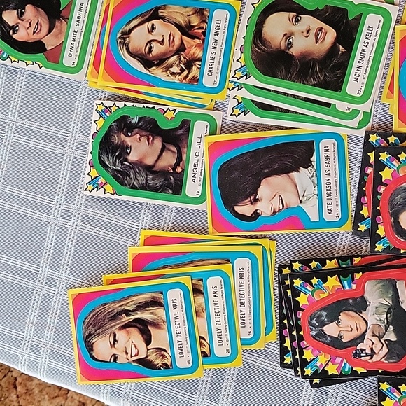 70 Charlie's Angels 1977 Stickers - Picture 11 of 15